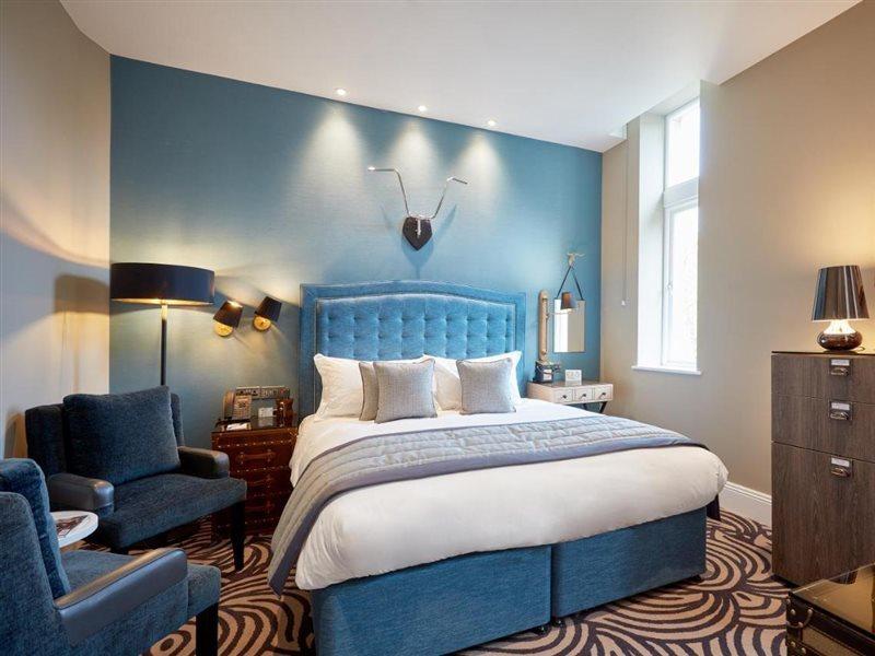 Oddfellows On The Park Cheadle  Exterior photo A bedroom at the hotel