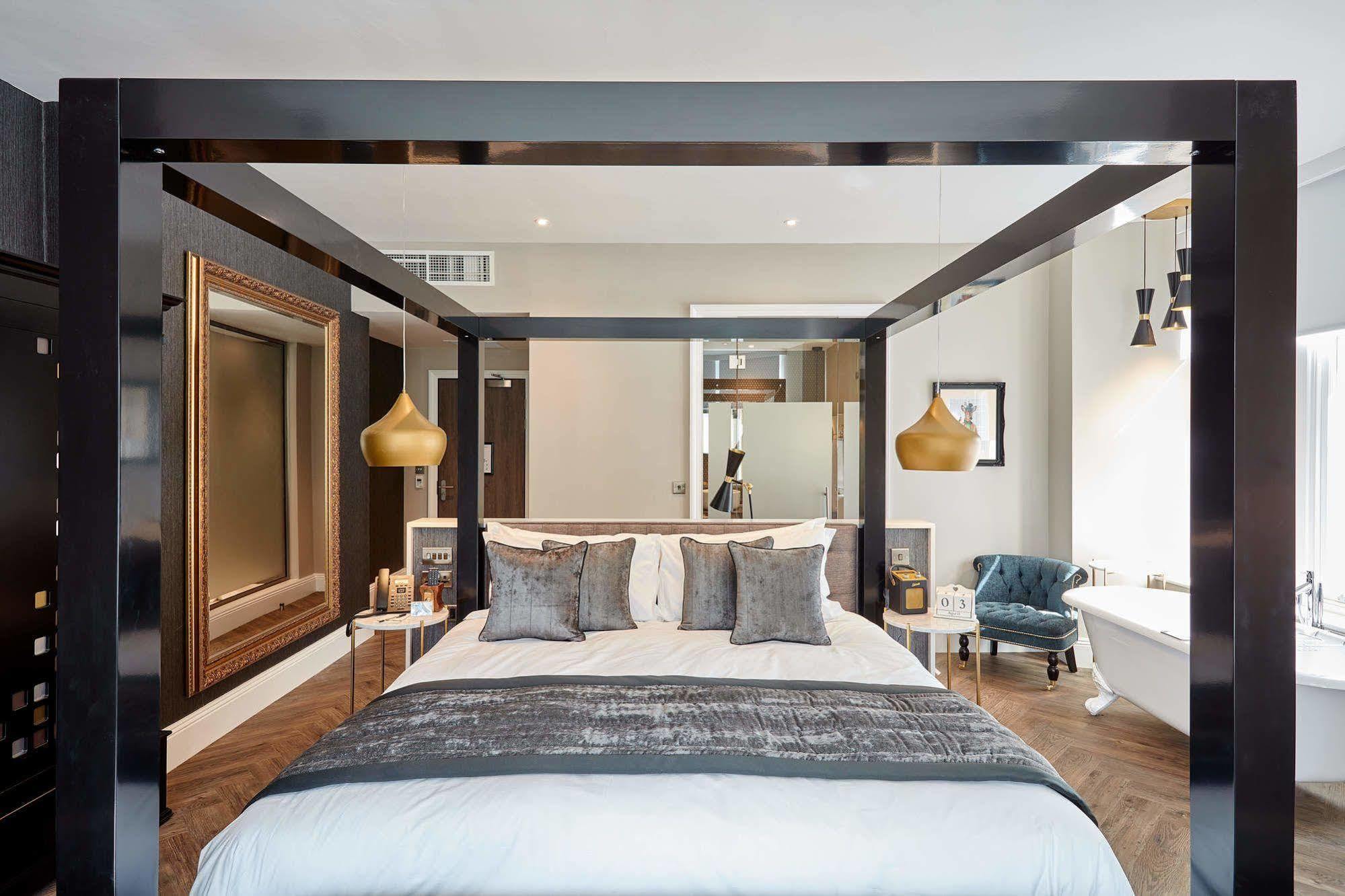 Oddfellows On The Park Cheadle  Exterior photo A bedroom at The Ivy Collection